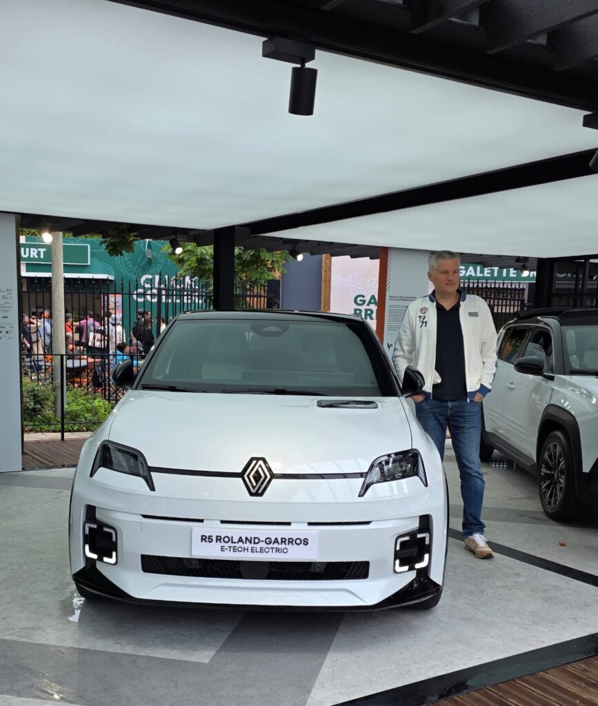 Renault Roland Garros E Tech electric