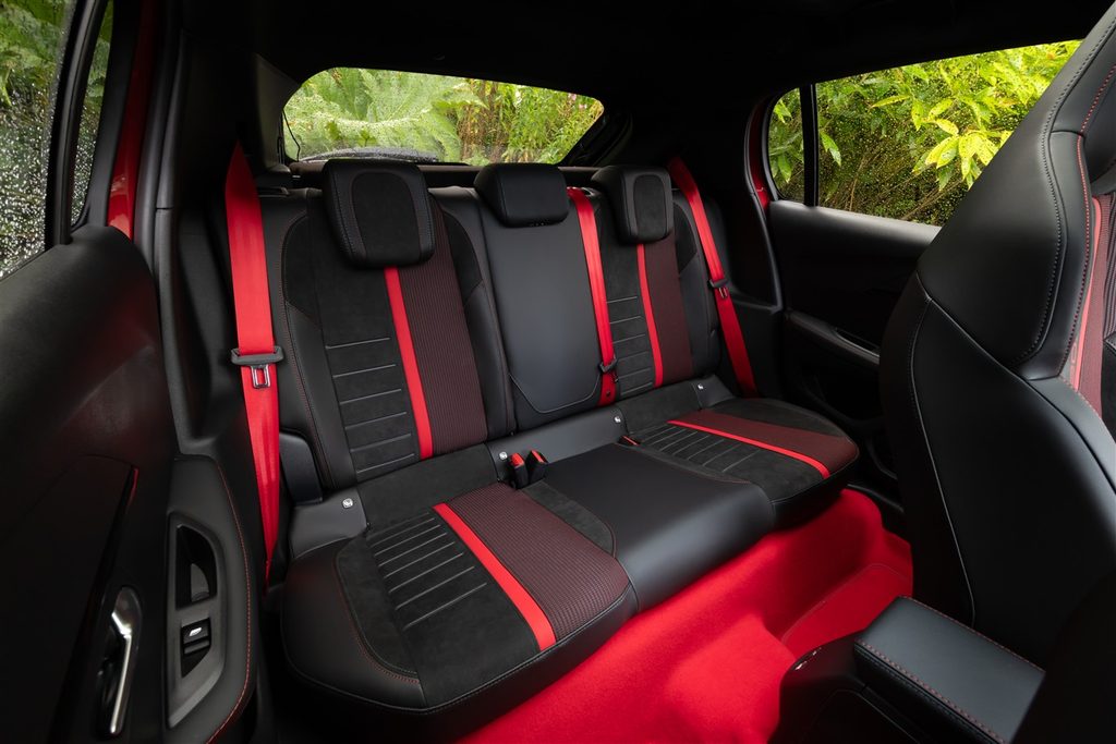 Peugeot E-208 GTi